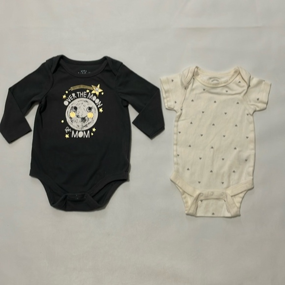 Set Of 2 Jumpers Cat And Jack / Wonder Nation Size Baby 3-6 Months Bodysuits